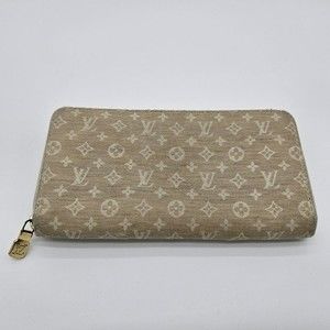 💯 Authentic Louis Vuitton Oatmeal Denim Zippy Wallet